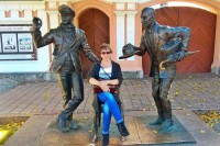 /album/cheboksary/cheboksary-pamyatnik-benderu-i-kise-jpg/